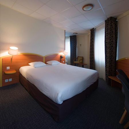 Kyriad Hotel Lamballe Exterior foto