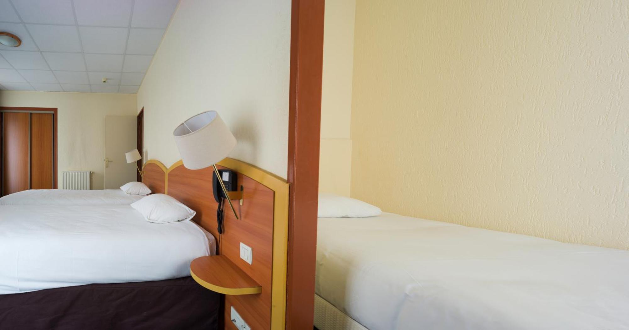 Kyriad Hotel Lamballe Exterior foto
