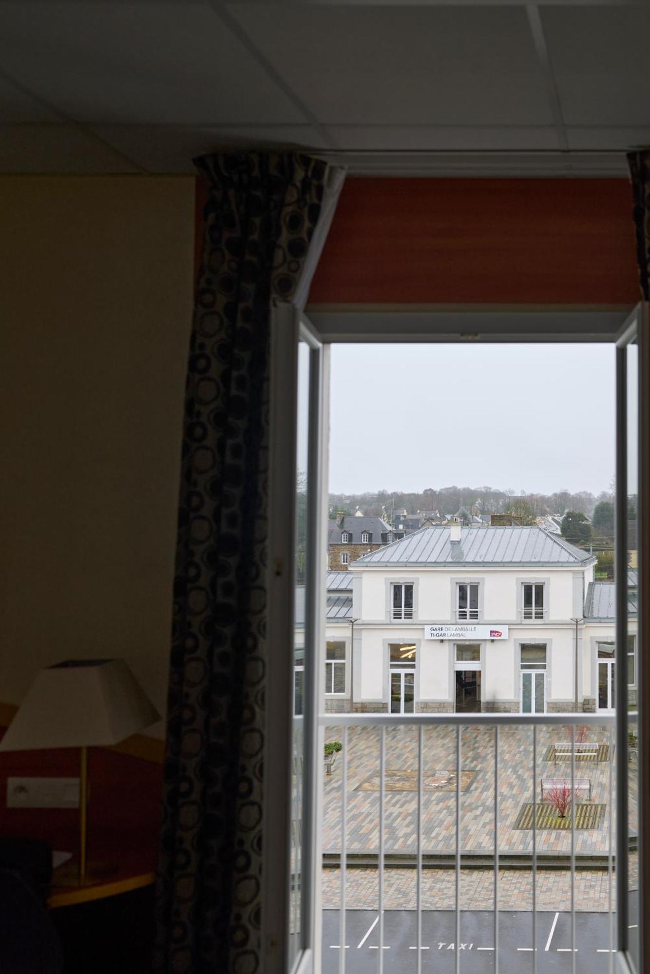 Kyriad Hotel Lamballe Exterior foto