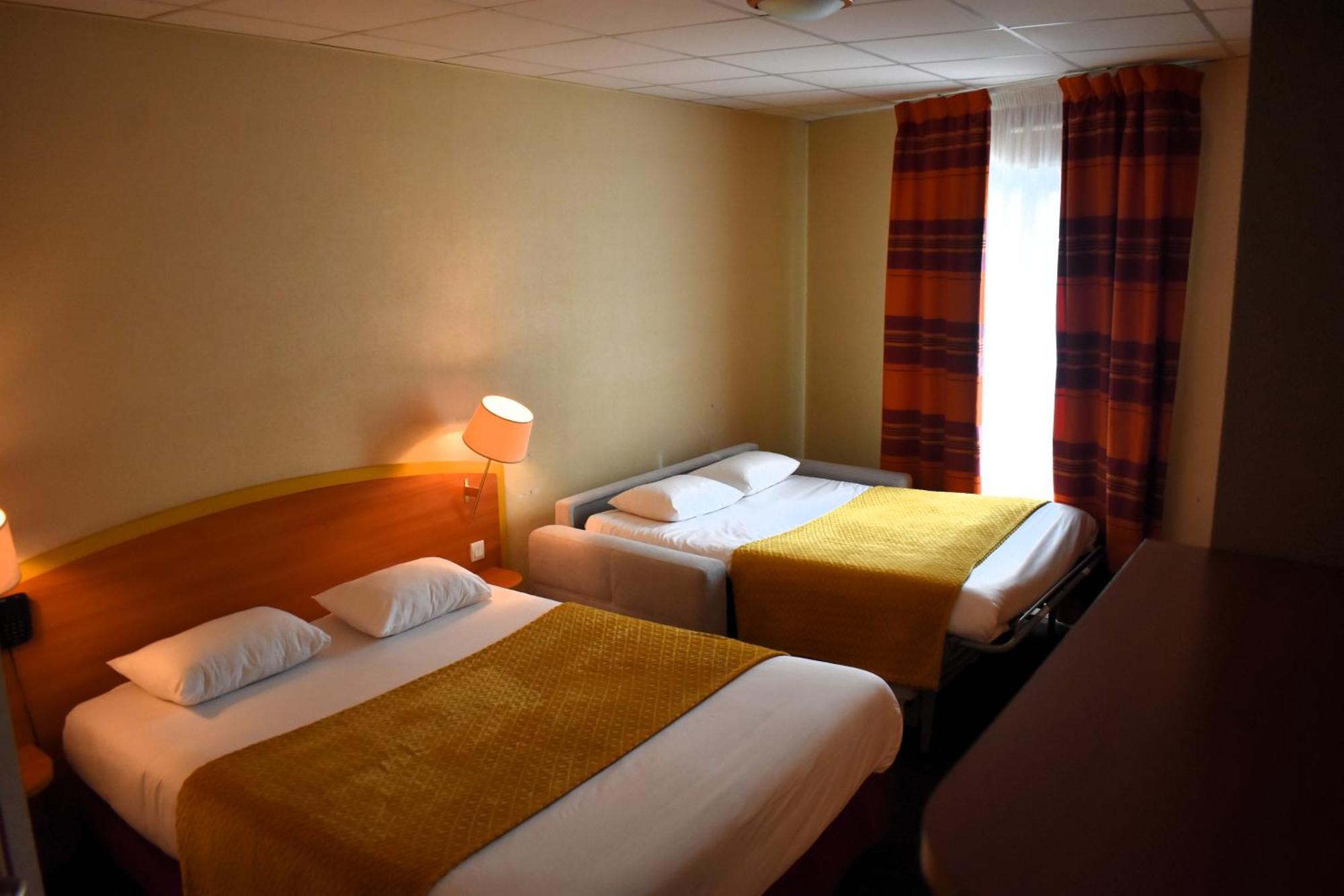 Kyriad Hotel Lamballe Exterior foto